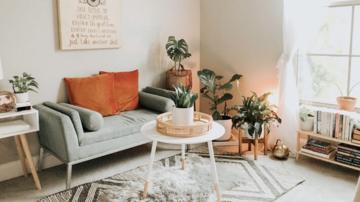 8 Tips Mendesain Ruang Tamu Minimalis