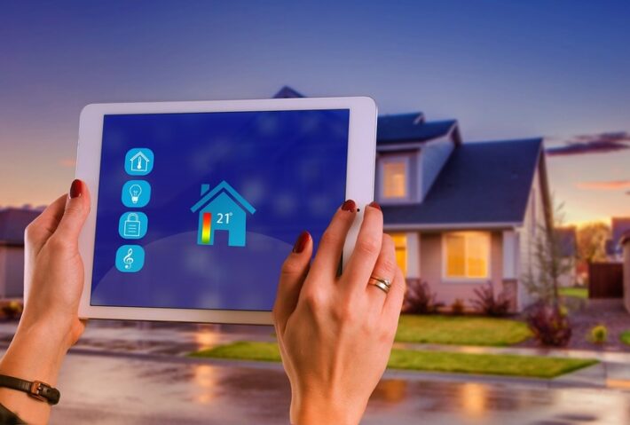 Penggunaan IoT dalam Teknologi Smart Home